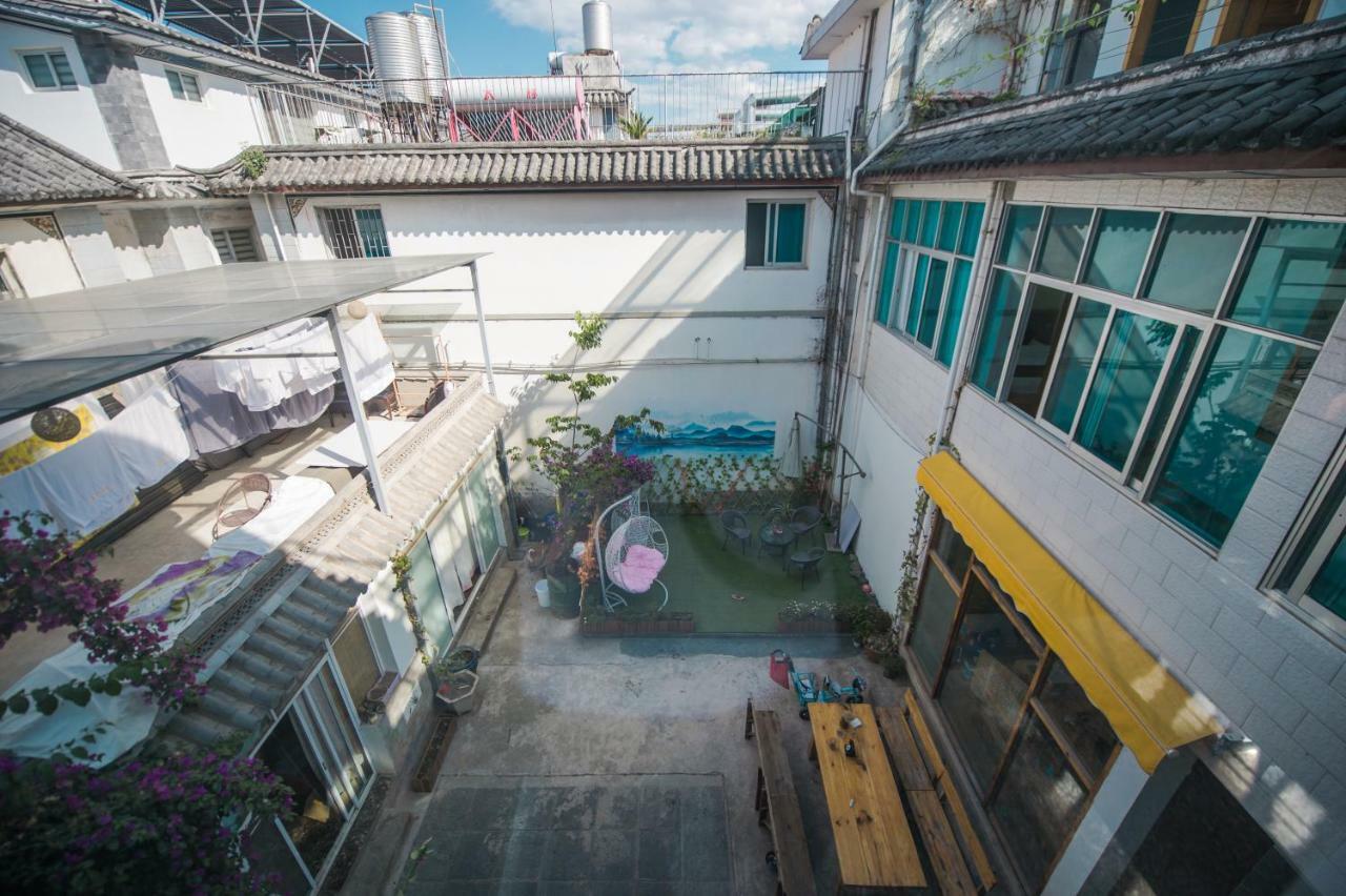 Dali Spring Field Hostel Exterior photo