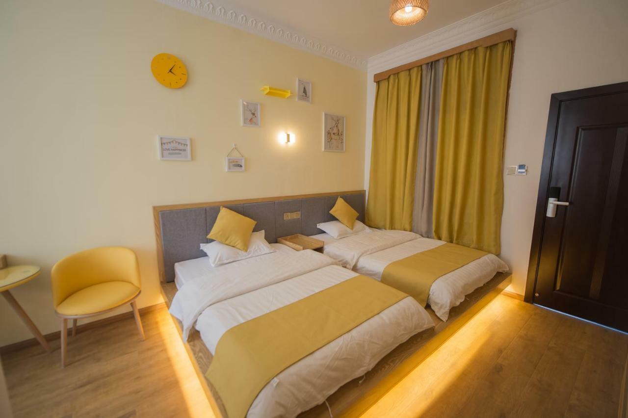 Dali Spring Field Hostel Exterior photo